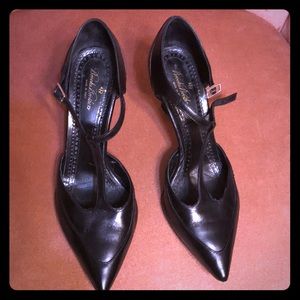 Brooks Brothers Spectator black shoes, size 7.5M.